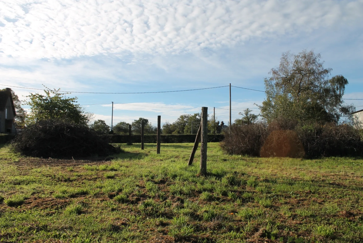 Fermette à Archignat avec granges sur terrain de 2540m2 