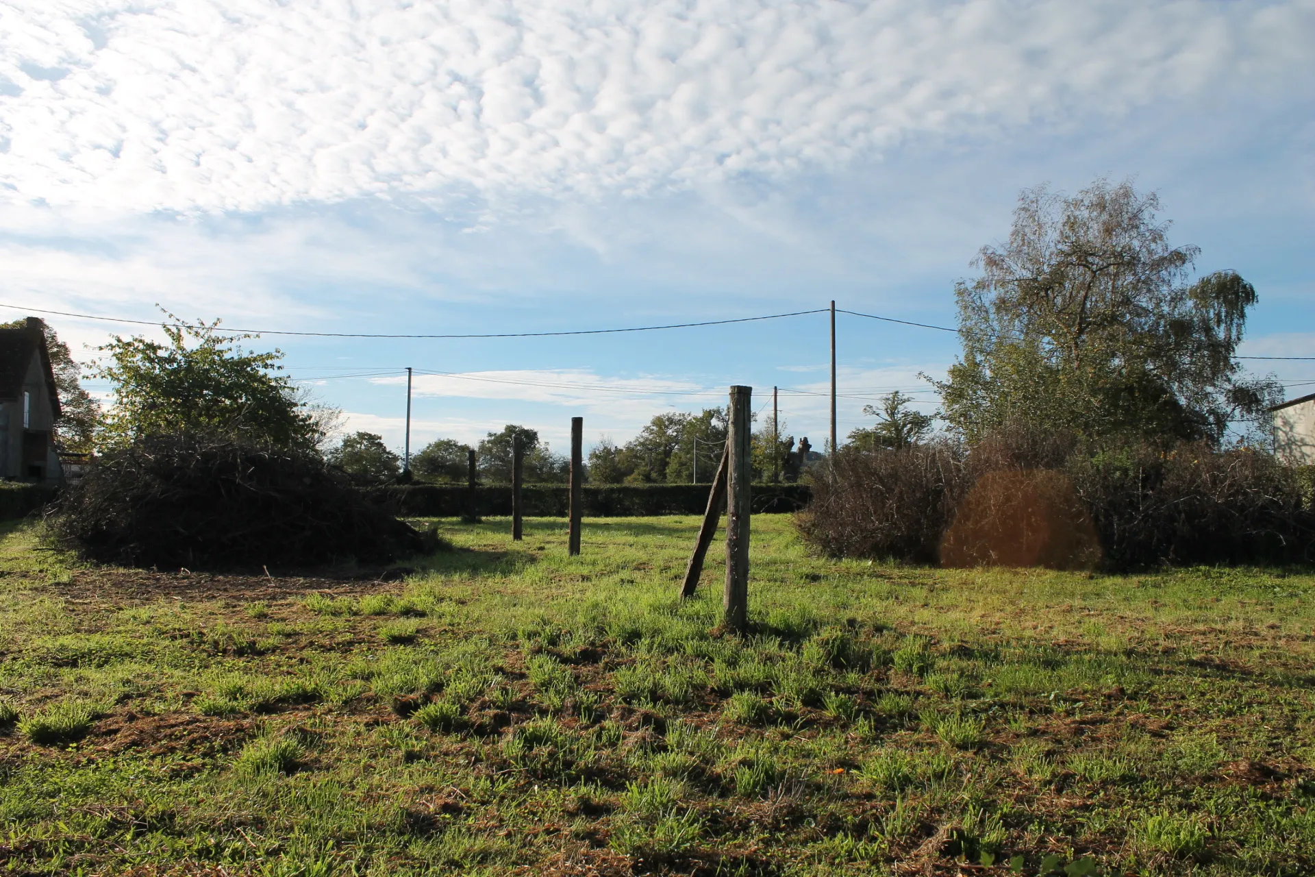 Fermette à Archignat avec granges sur terrain de 2540m2 