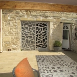 Maison village avec cour 3 chambres et bureau à Arles