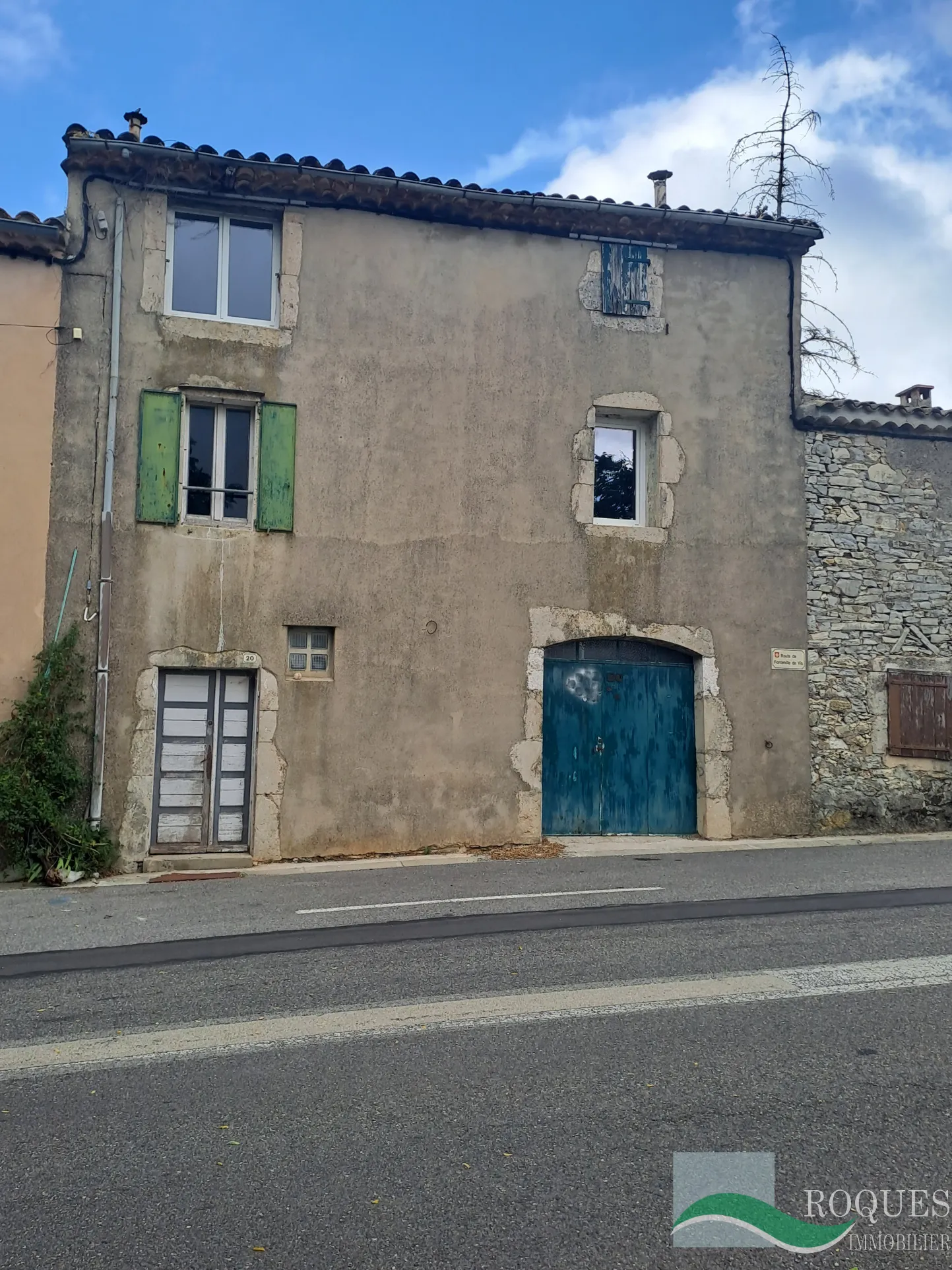 Maison de village à rénover avec jardin attenant à St Maurice de Navacelles 