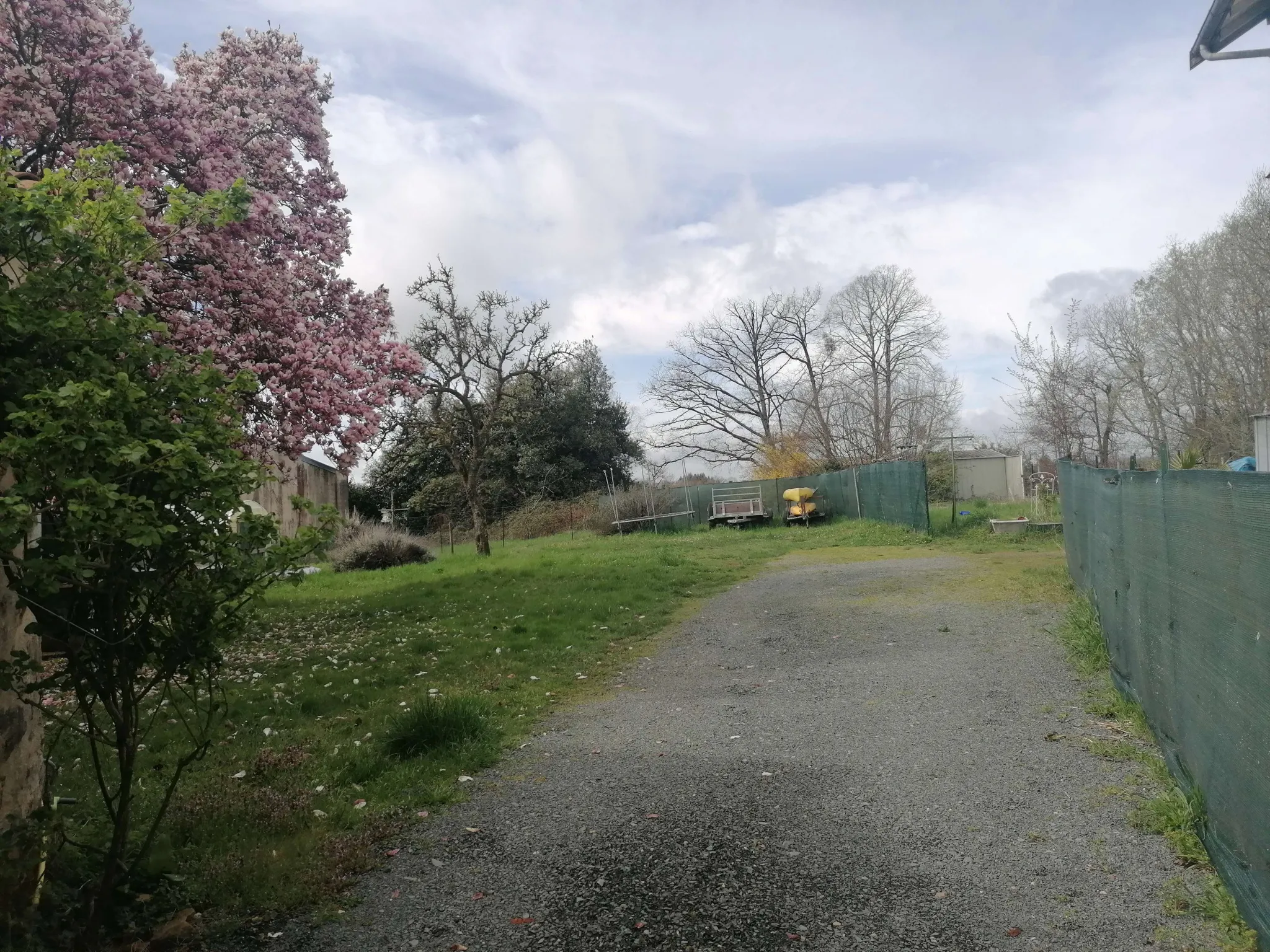 Maison ancienne rénovée de 155 m2 avec jardin à St Pierre de Frugie (24450) 