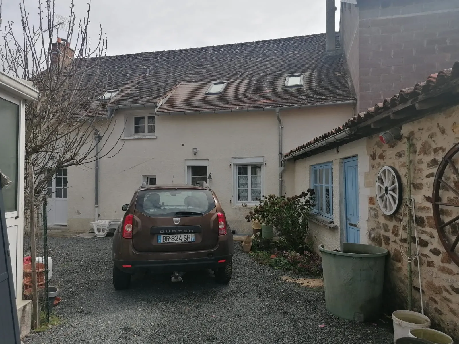 Maison ancienne rénovée de 155 m2 avec jardin à St Pierre de Frugie (24450) 