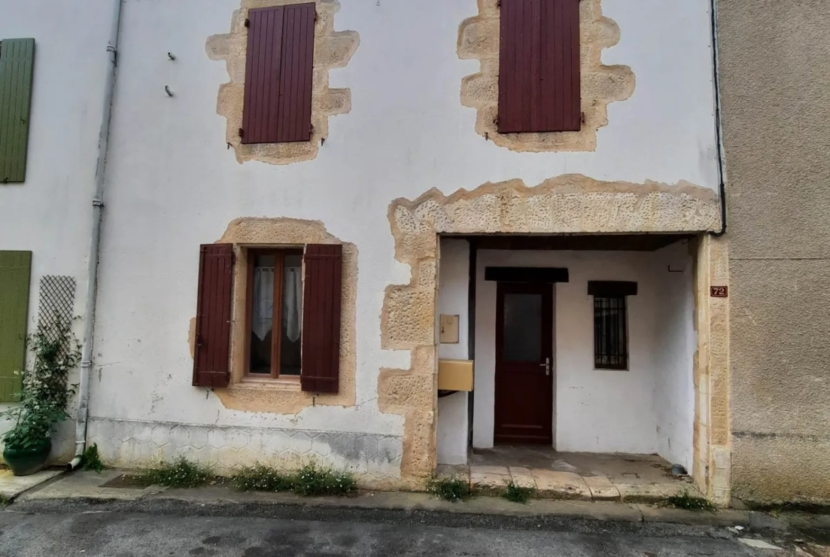 Petite maison de village en pierre à Lacapelle Biron 