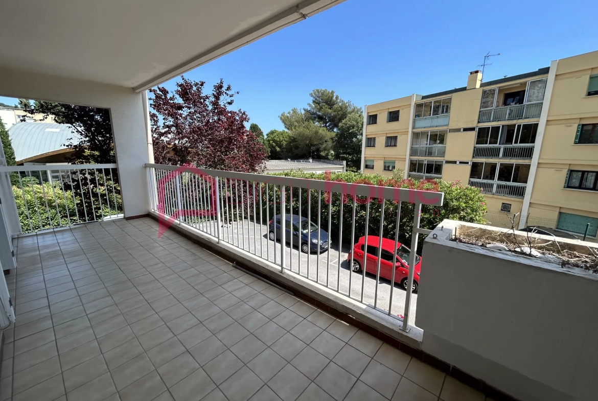 Appartement T3 à La Valette-du-Var avec balcon et cave 