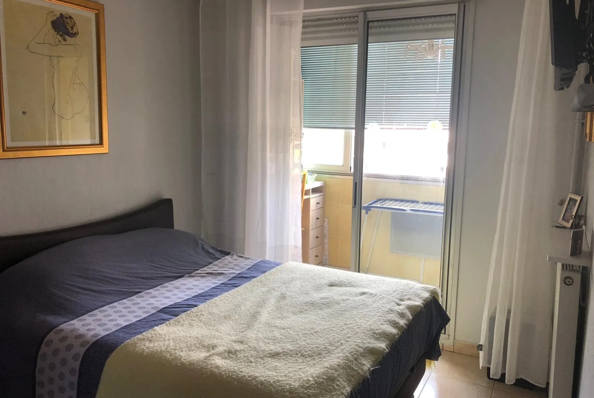 Appartement 3 pièces à Nice Ouest avec vue dégagée et parking 