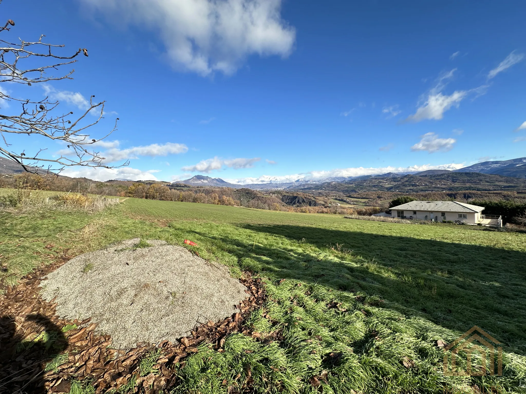 Terrain à bâtir de 1047m2 à Fouillouse 