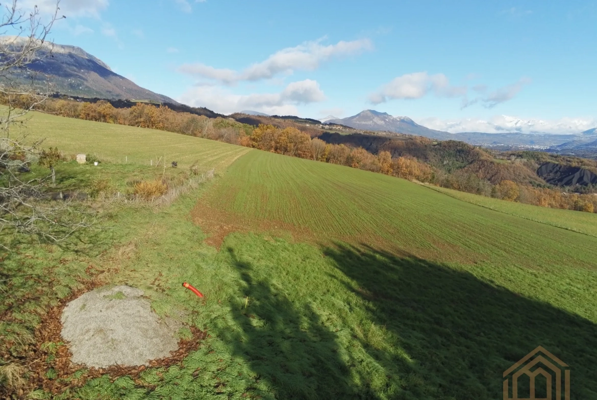 Terrain à bâtir de 1047m2 à Fouillouse 