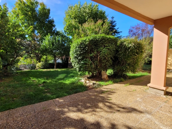 T2 en Rez de Jardin avec Terrasse et Jardin à Francheville