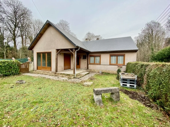 Pavillon Individuel avec Garage et Jardin à Solre le Chateau