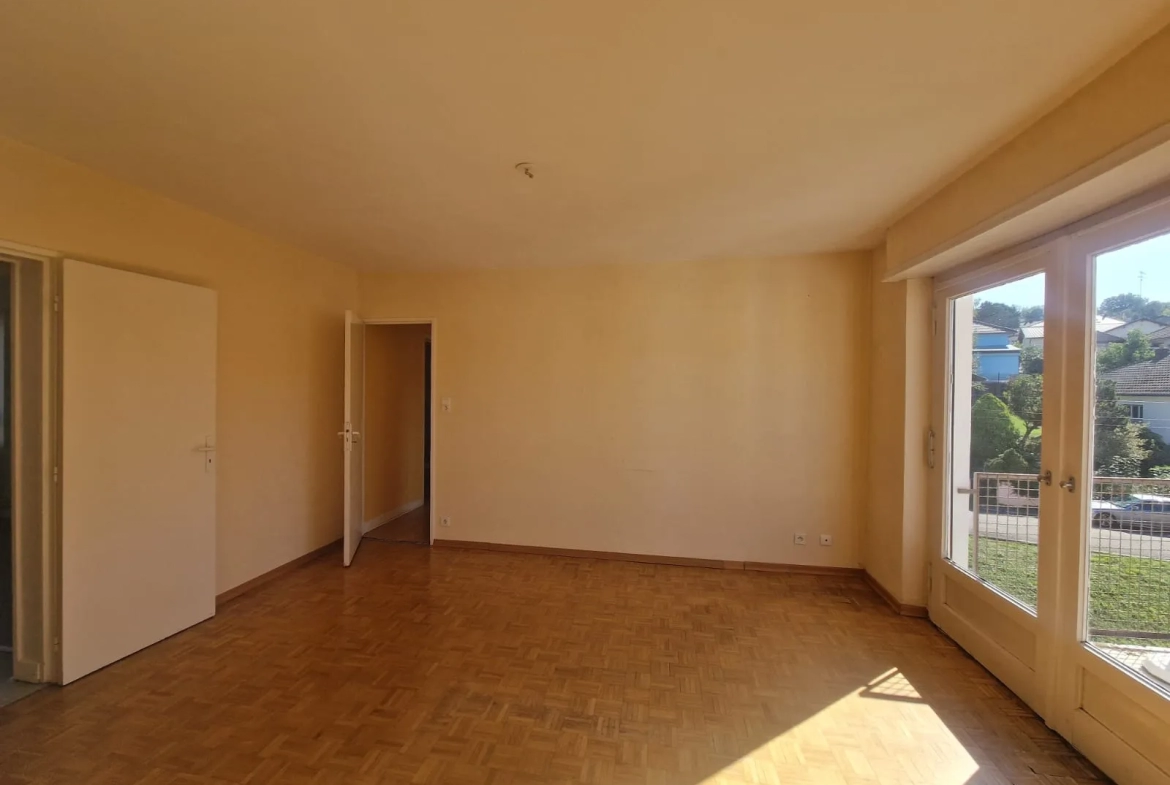 Appartement F4 à vendre à Altkirch, 79,47 m2, travaux à prévoir 