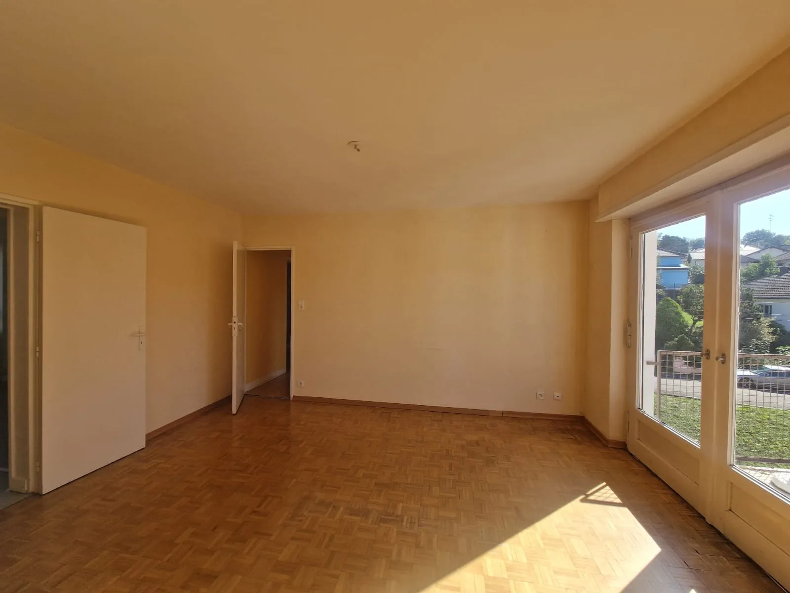 Appartement F4 à vendre à Altkirch, 79,47 m2, travaux à prévoir 