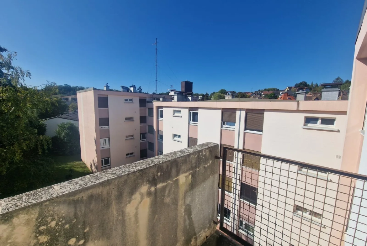 Appartement F4 à vendre à Altkirch, 79,47 m2, travaux à prévoir 