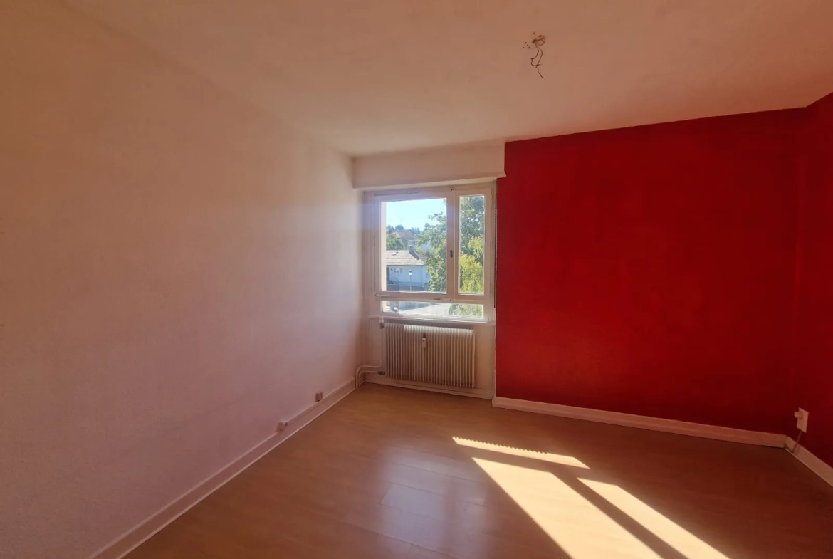 Appartement F4 à vendre à Altkirch, 79,47 m2, travaux à prévoir 