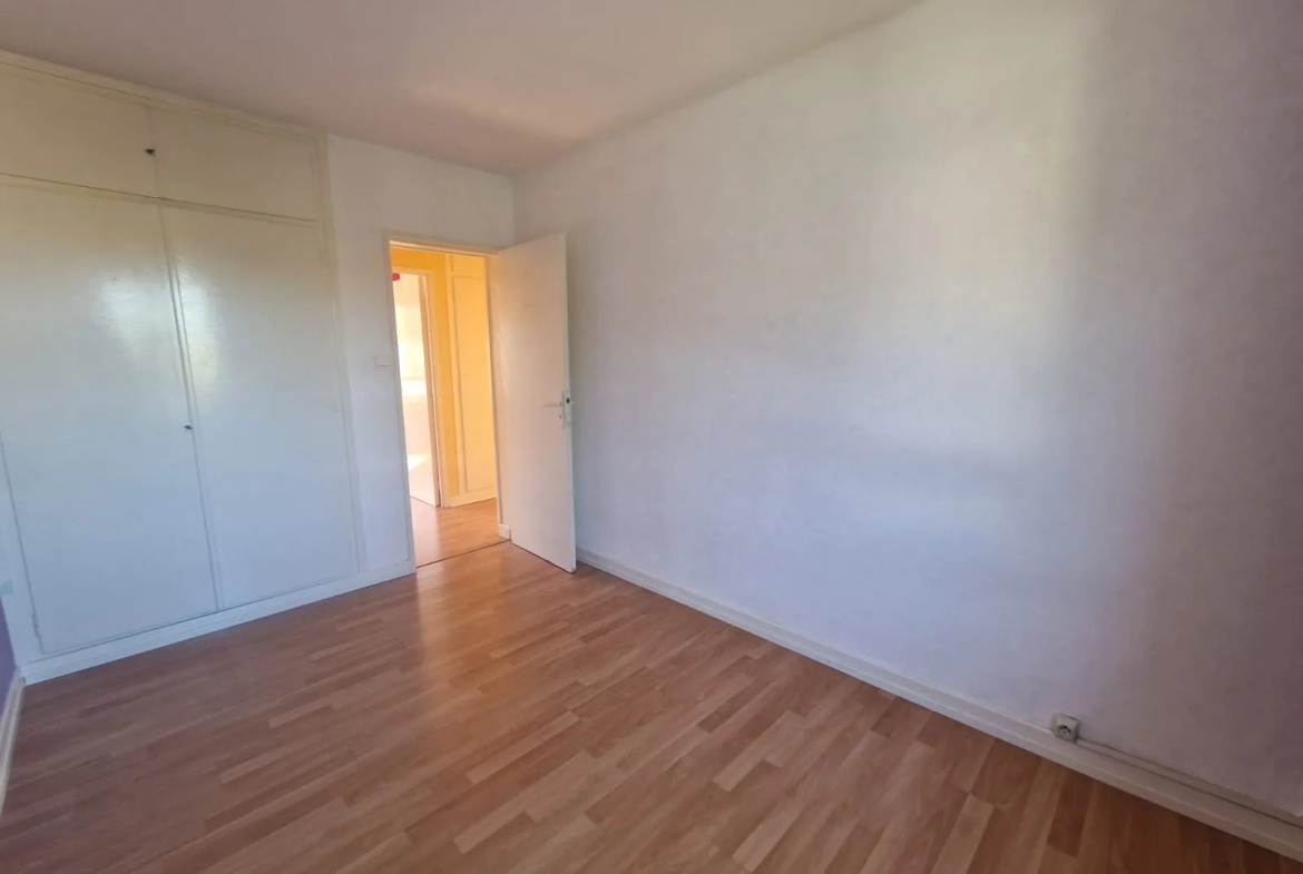 Appartement F4 à vendre à Altkirch, 79,47 m2, travaux à prévoir 