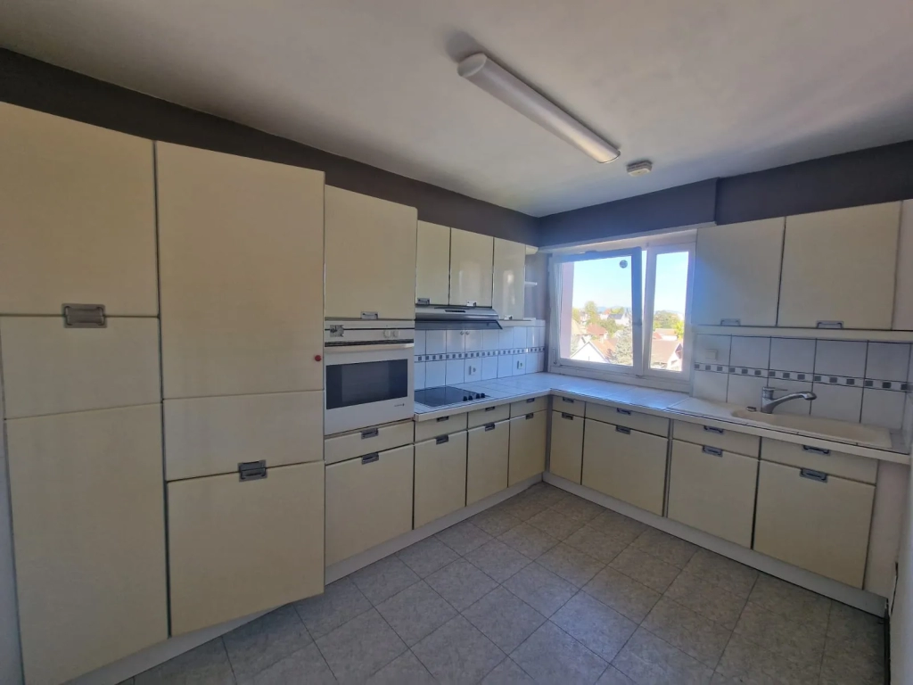 Appartement F4 à vendre à Altkirch, 79,47 m2, travaux à prévoir