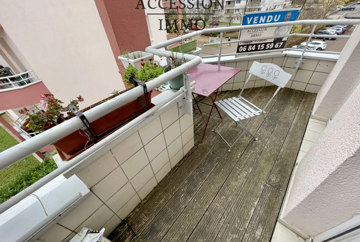 Appartement T5 Lumineux avec Balcons et Parking à Fontaine-lès-Dijon 