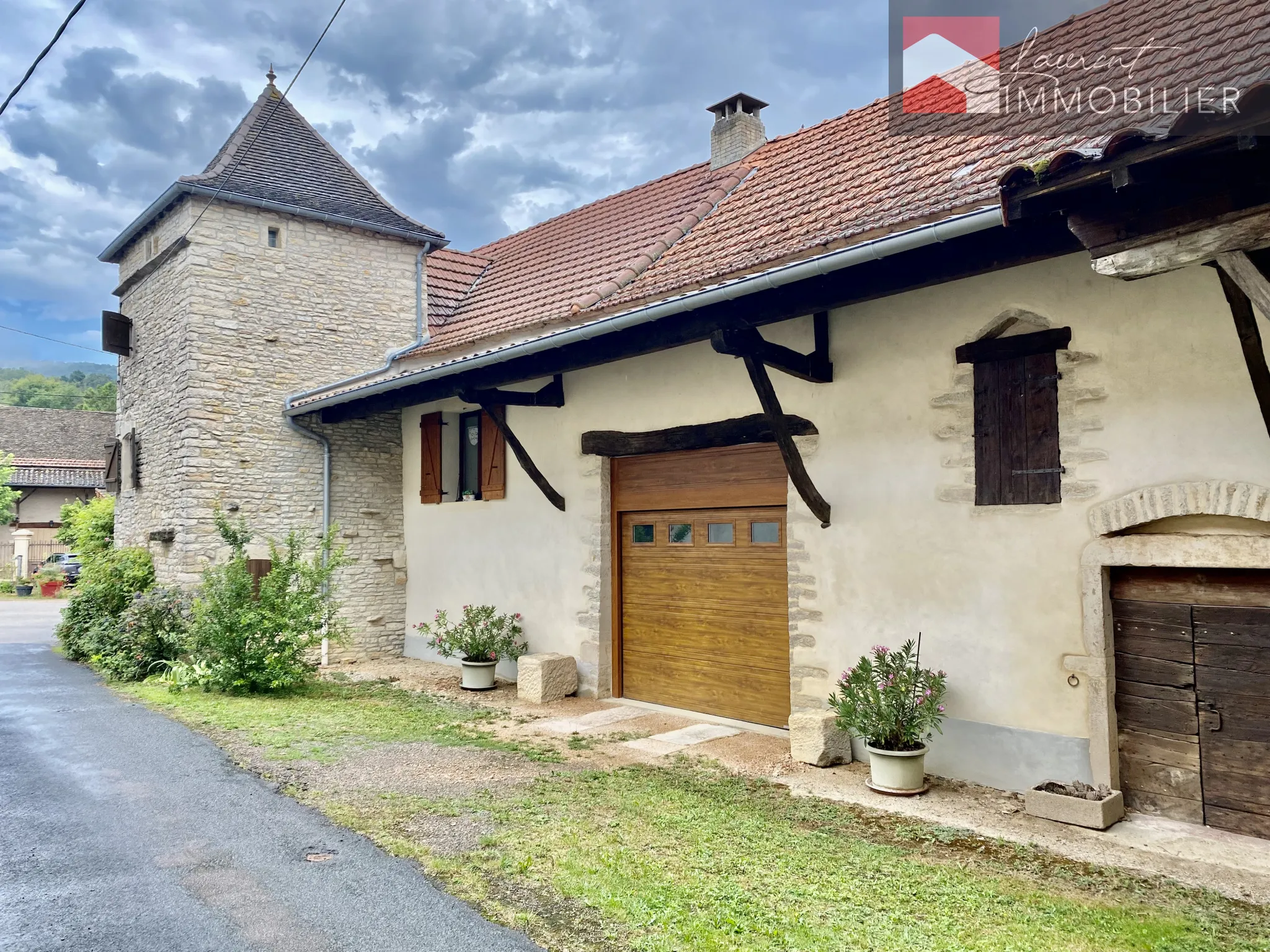 Maison en pierre à Mancey avec 4 chambres 