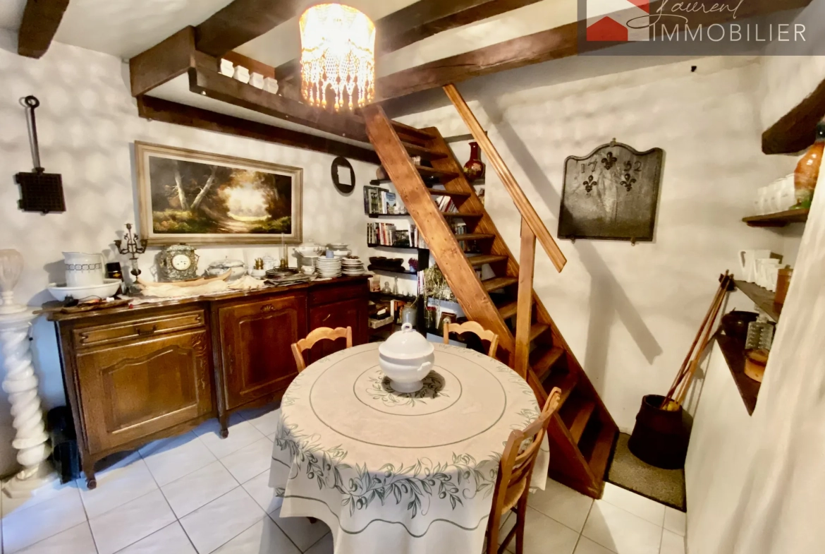 Maison en pierre à Mancey avec 4 chambres 