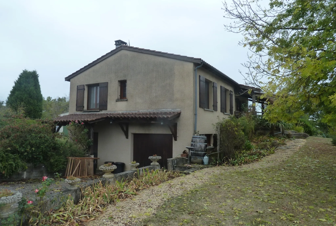 Maison sur sous-sol au calme à Monsempron libos 