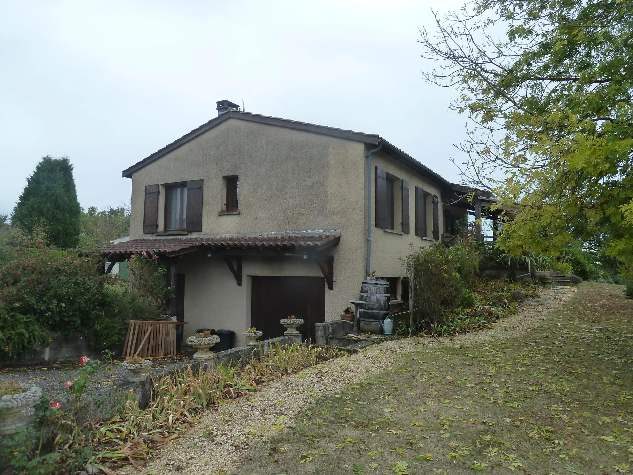 Maison sur sous-sol au calme à Monsempron libos 