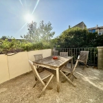 Maison de village à Caromb avec cour et terrasse