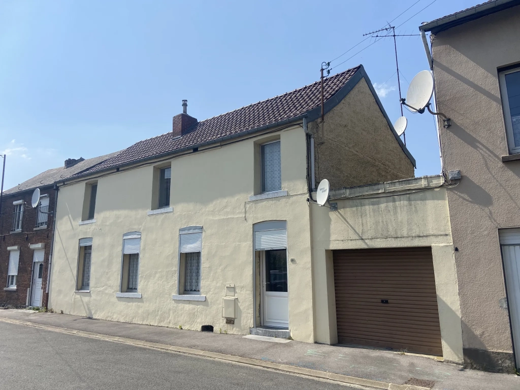 Maison Semi-Individuelle avec Garage à Jeumont