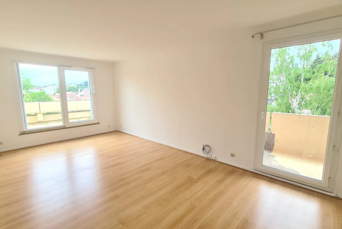 Vente - Appartement 3 Pièces avec Grande Terrasse à Villebon-sur-Yvette 