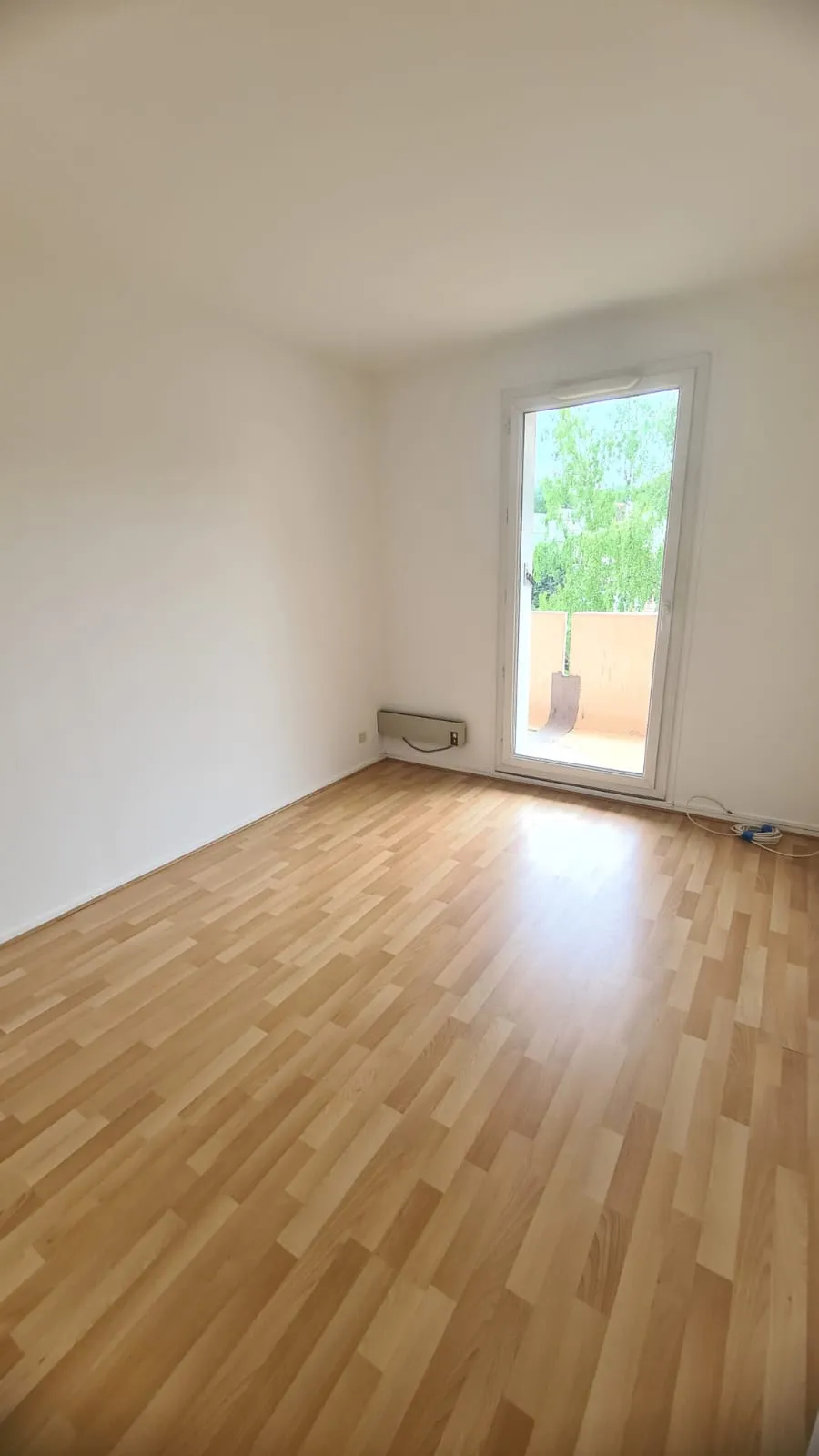 Vente - Appartement 3 Pièces avec Grande Terrasse à Villebon-sur-Yvette 