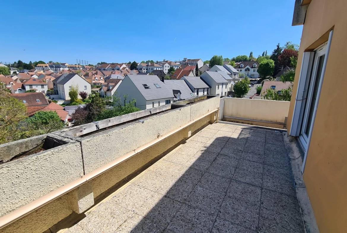 Vente - Appartement 3 Pièces avec Grande Terrasse à Villebon-sur-Yvette 