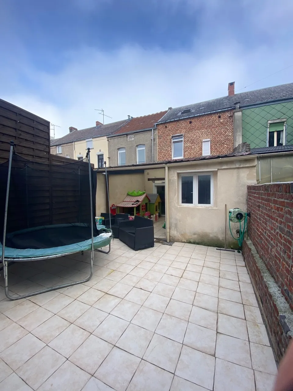 Maison de Ville à Jeumont - 140m2 avec Garage 