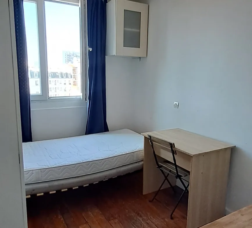 Studio lumineux à vendre à Paris 14 - Dernier étage et vue dégagée 