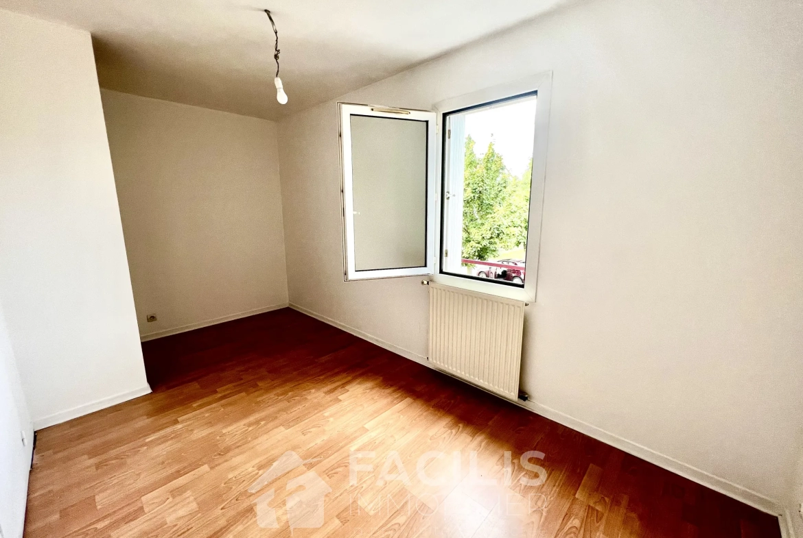 Maison à vendre à Buxerolles (86180) - 2 chambres, 63 m2, jardinet exposé sud 