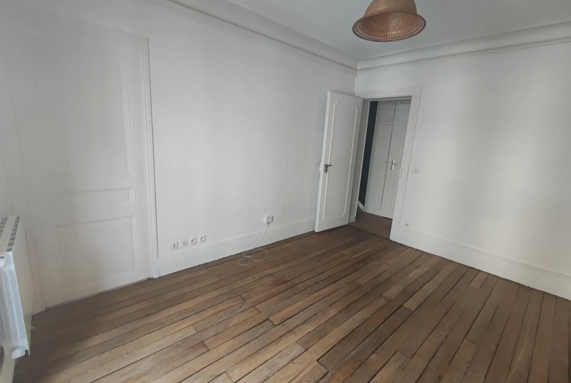 Appartement de 2 pièces à vendre à Paris 18 - Rue Doudeauville 