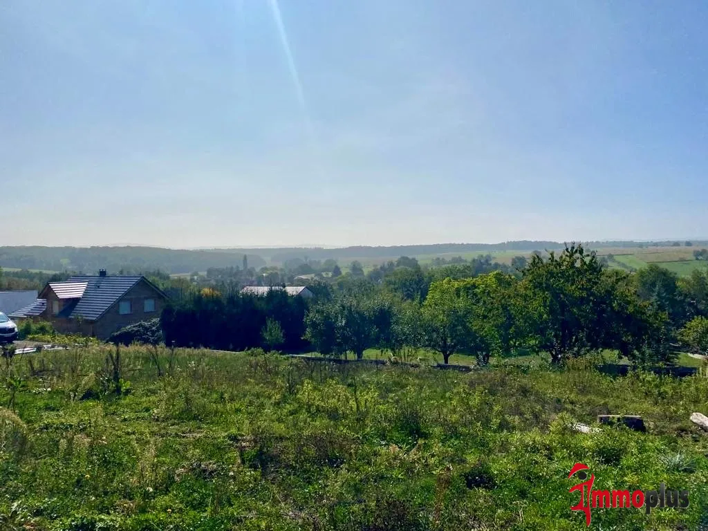 Magnifique terrain avec vue imprenable sur le Jura à Muespach 