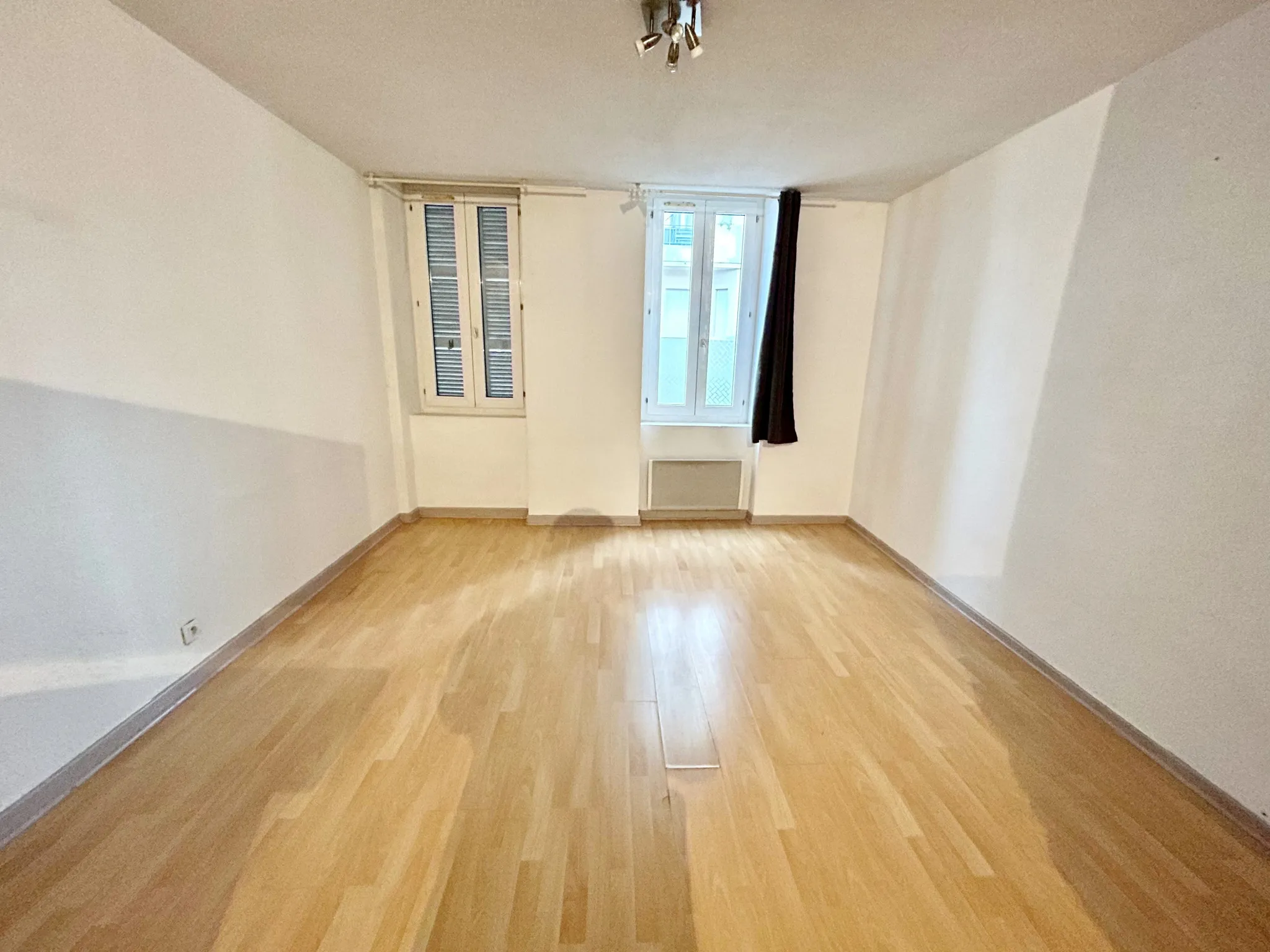 Appartement Type 3 avec stationnement dans le centre-ville de Tarbes 