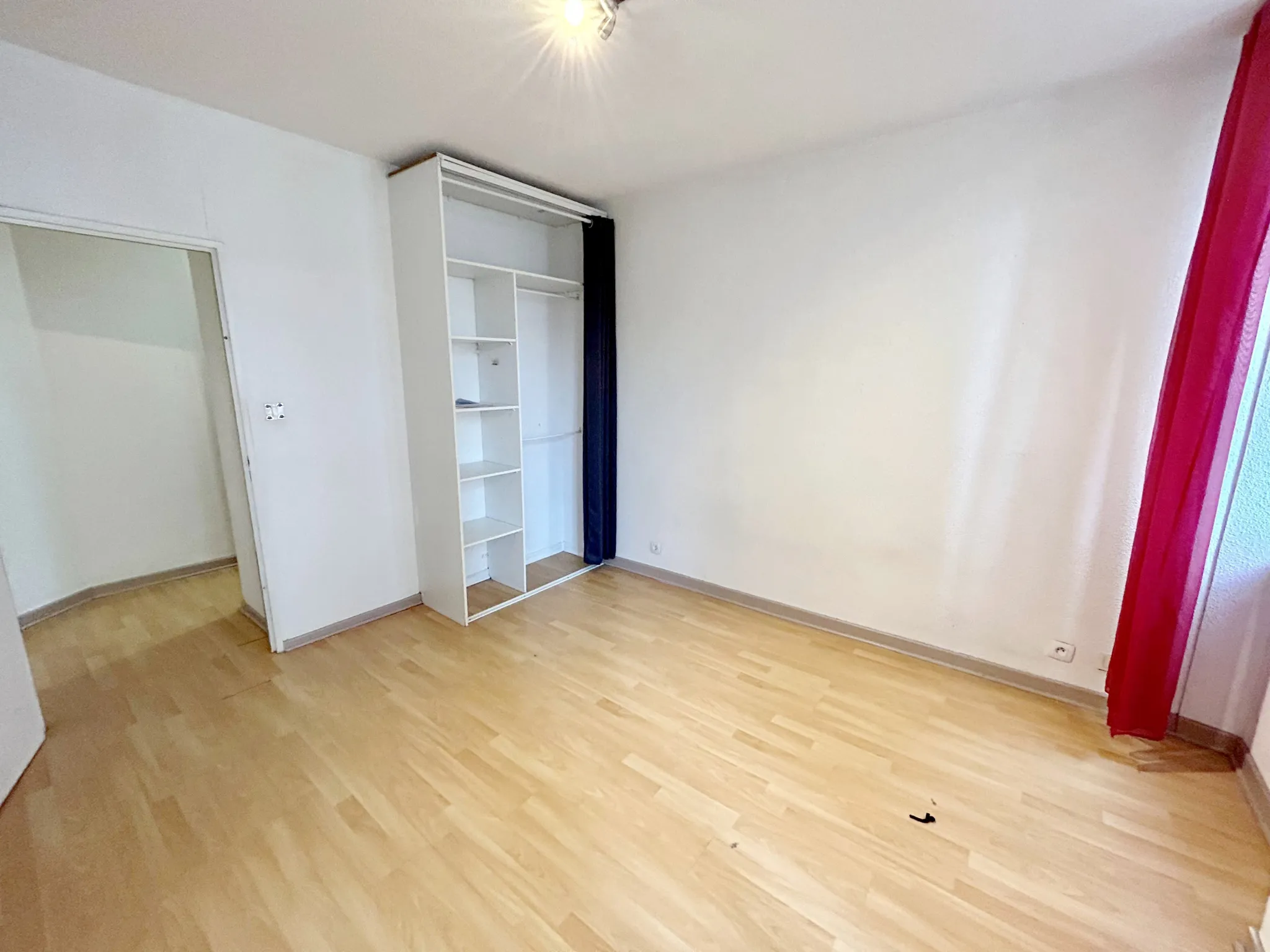 Appartement Type 3 avec stationnement dans le centre-ville de Tarbes 