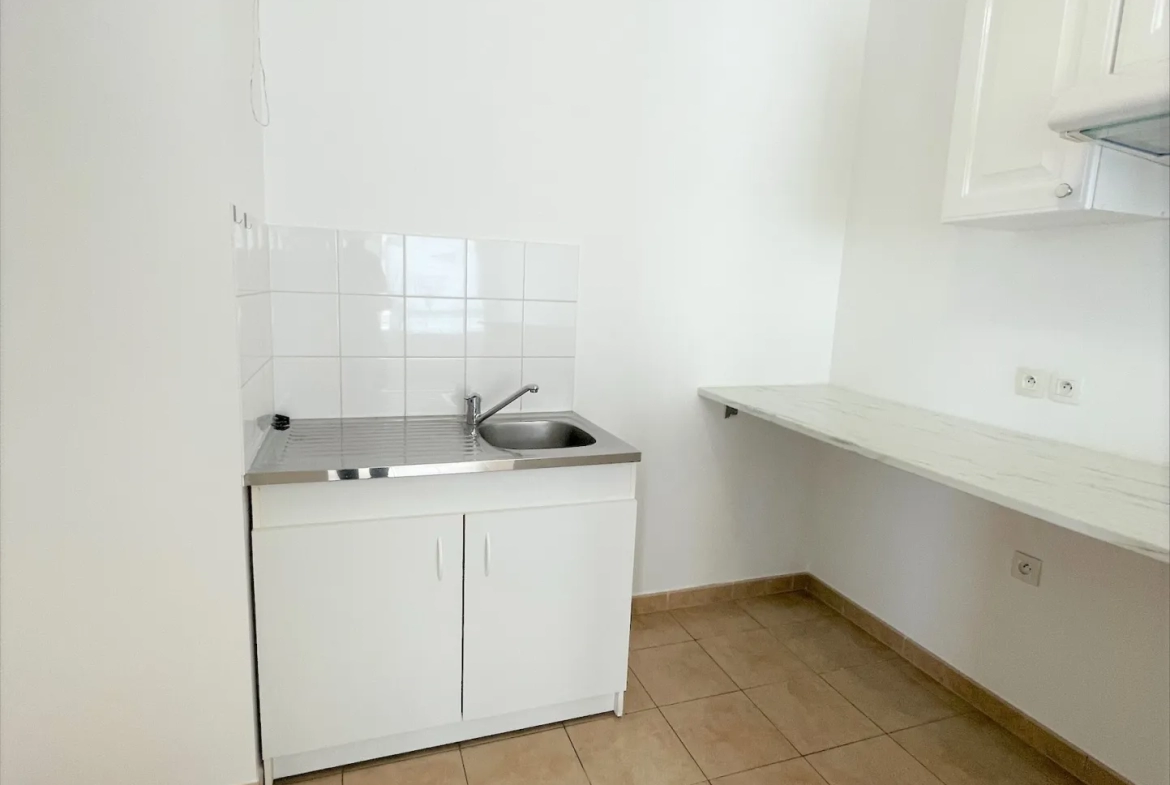 Appartement F2 - Centre Ville Chelles 