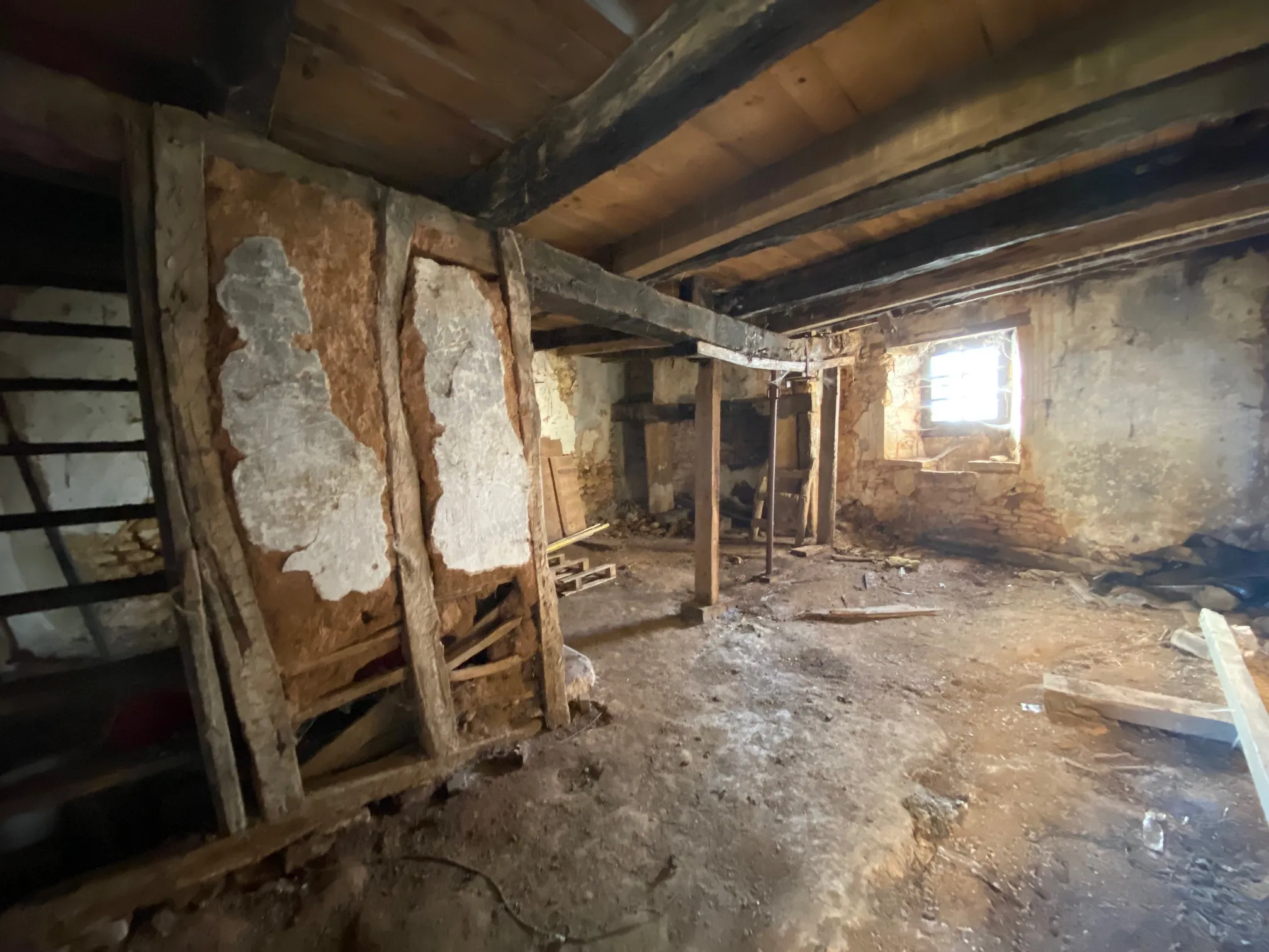 Maison à vendre à Biron avec vue sur château 