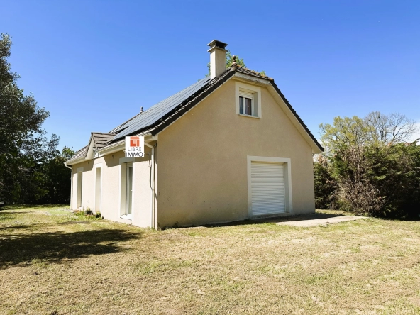 Maison 5 pièces avec garage sur joli terrain arboré