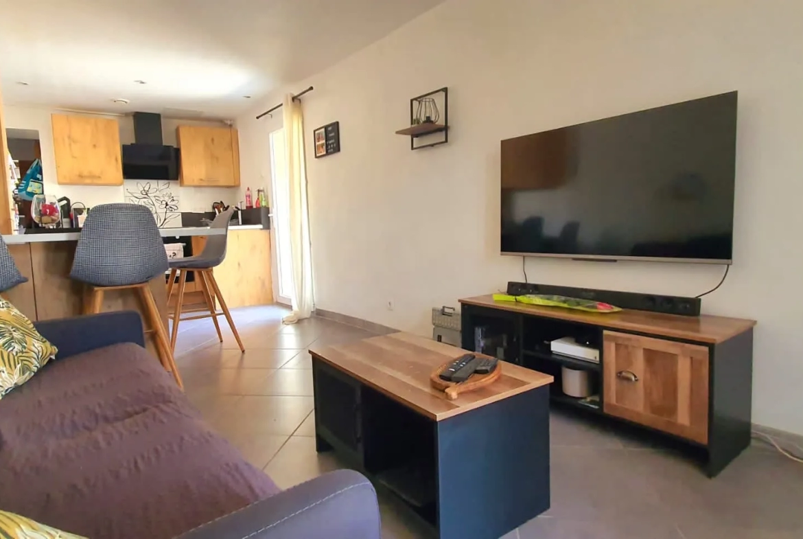 Appartement Type 2 avec Terrasse et Parking à Gardanne 13120 