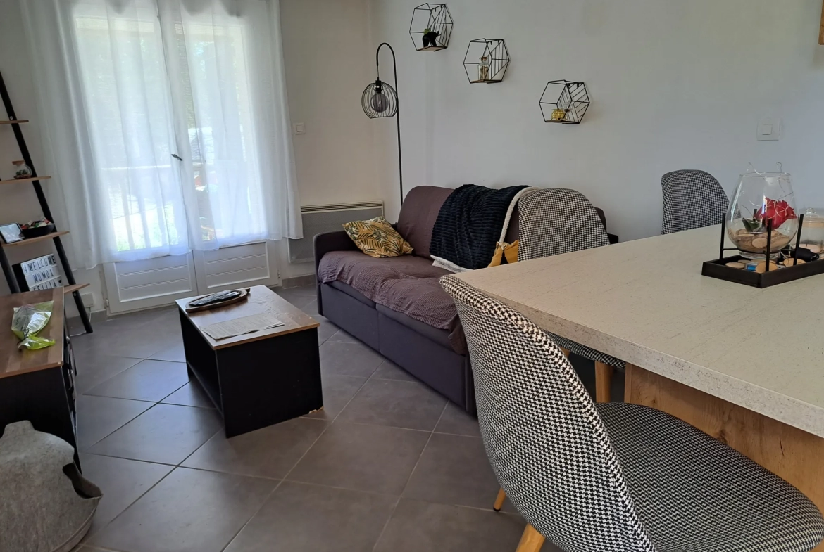 Appartement Type 2 avec Terrasse et Parking à Gardanne 13120 