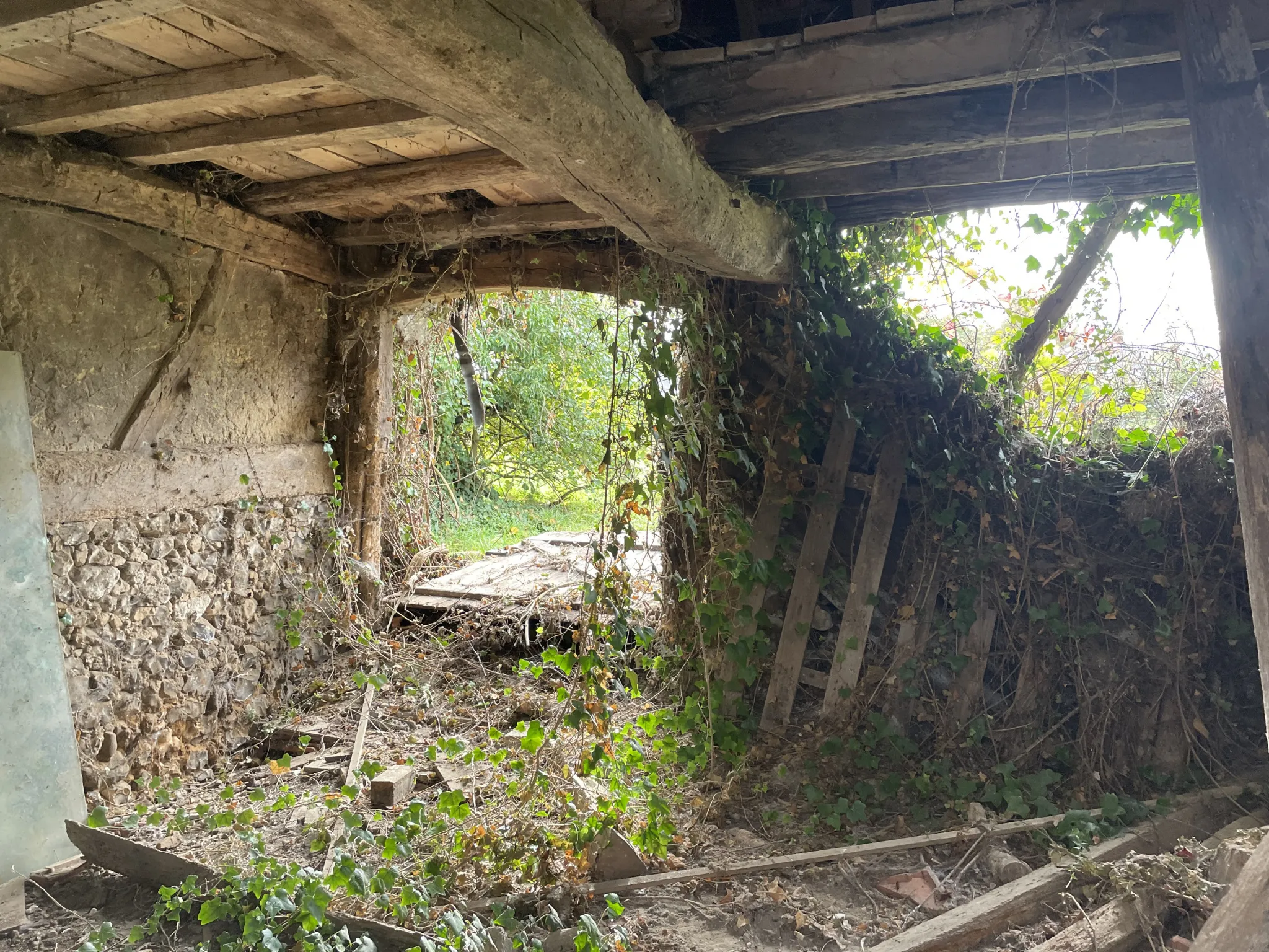 Charmante Maison Ancienne à Rénover à 5 MNS Lyons la Foret 