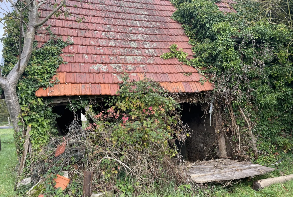 Charmante Maison Ancienne à Rénover à 5 MNS Lyons la Foret 