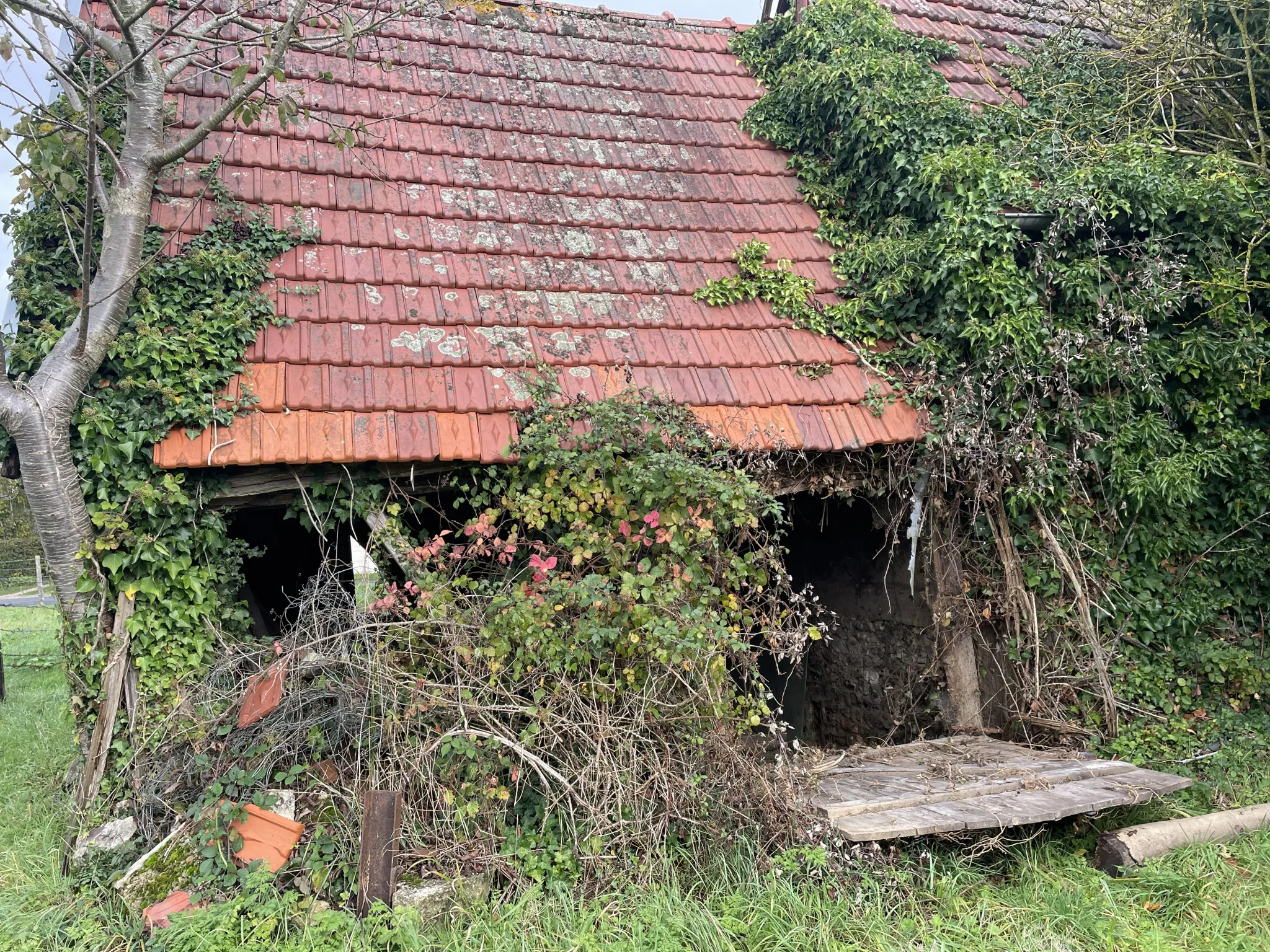 Charmante Maison Ancienne à Rénover à 5 MNS Lyons la Foret 