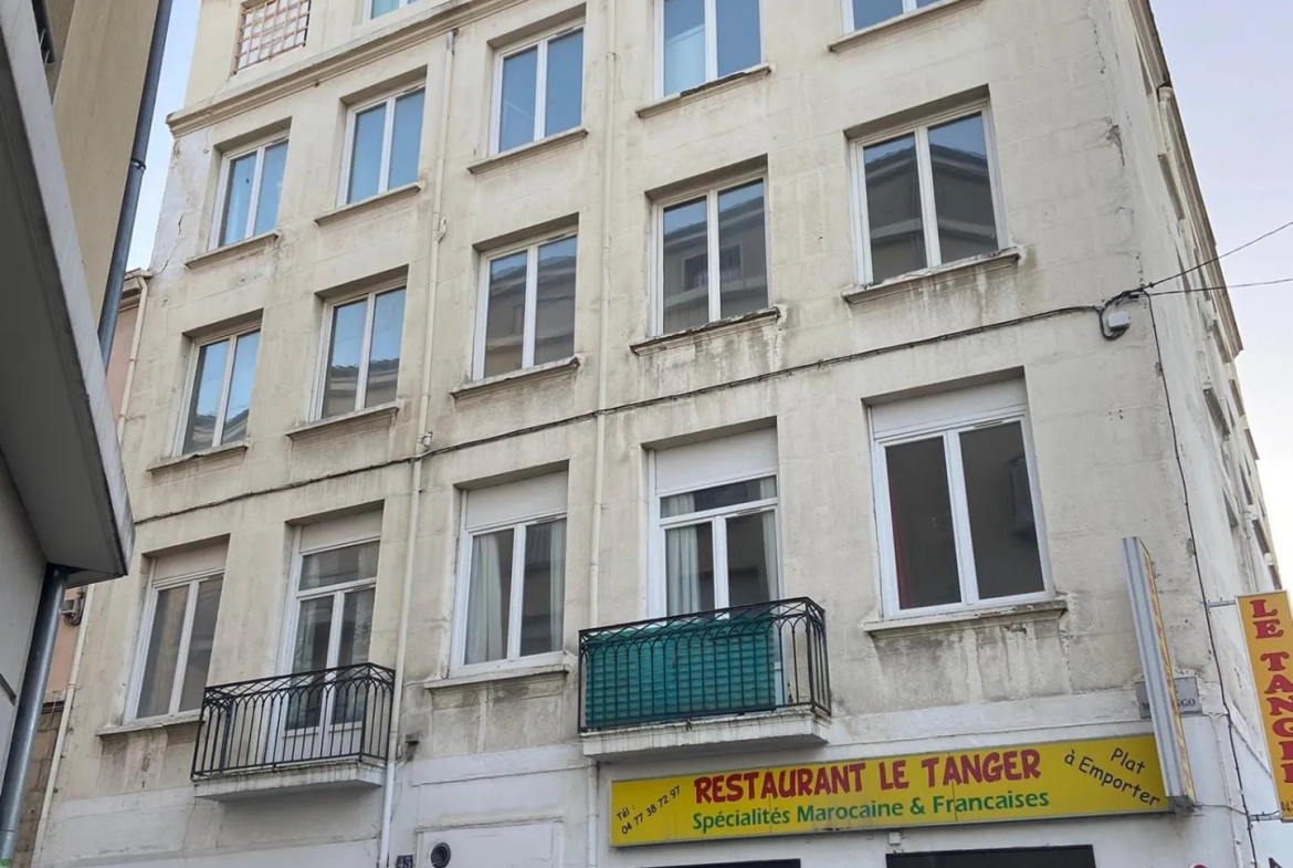 Appartement à Saint Etienne de 28 m2 à vendre pour 35000 Euro 