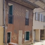 Maison de ville à rénover à Orange avec 3 chambres