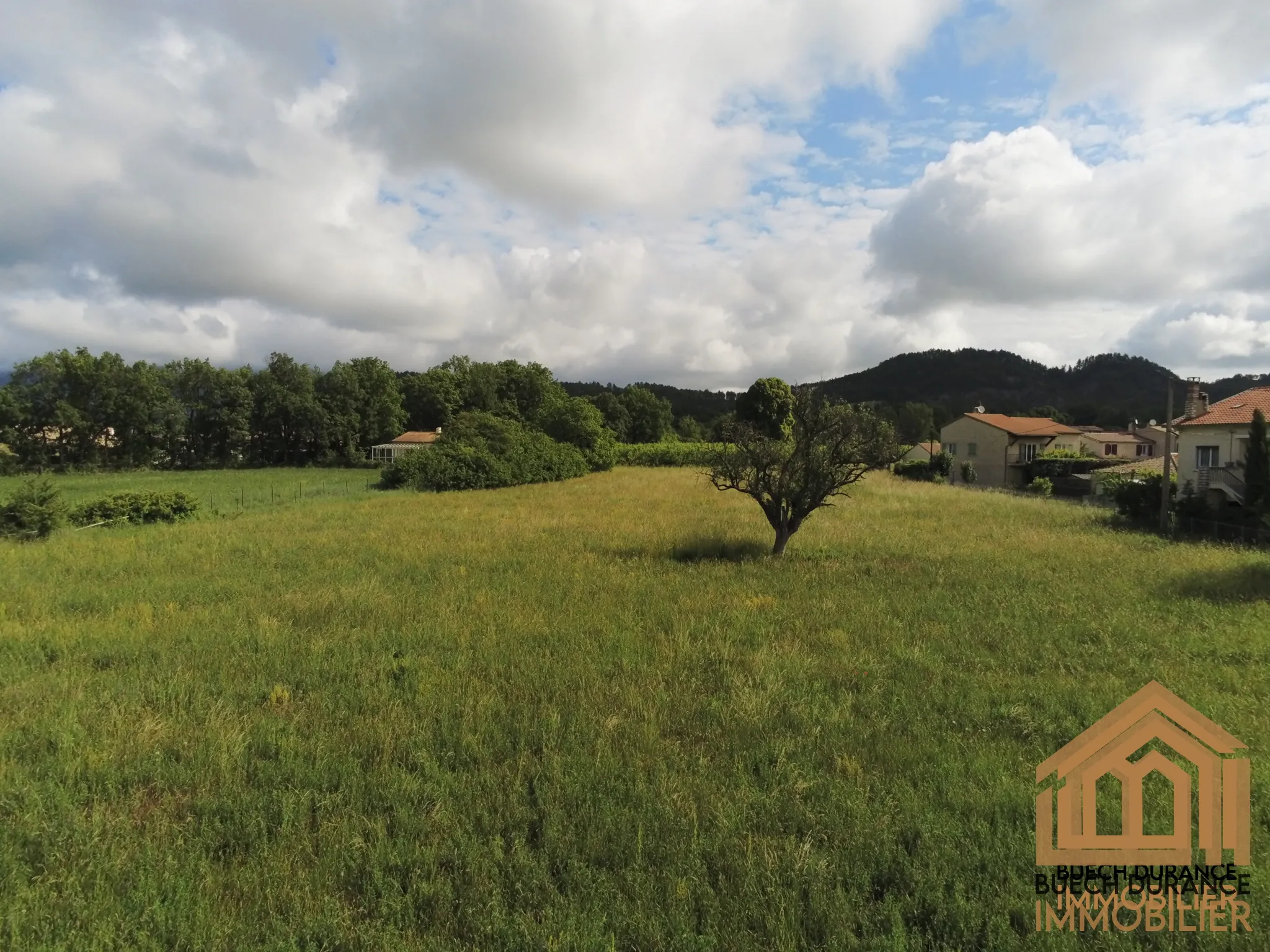 Terrain en lotissement à Laragne-Montéglin 