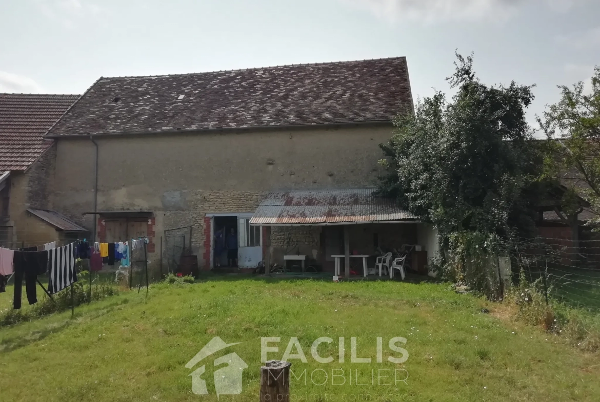 Investissement - Maison F4 avec grange et terrain à Givardon (18600) 