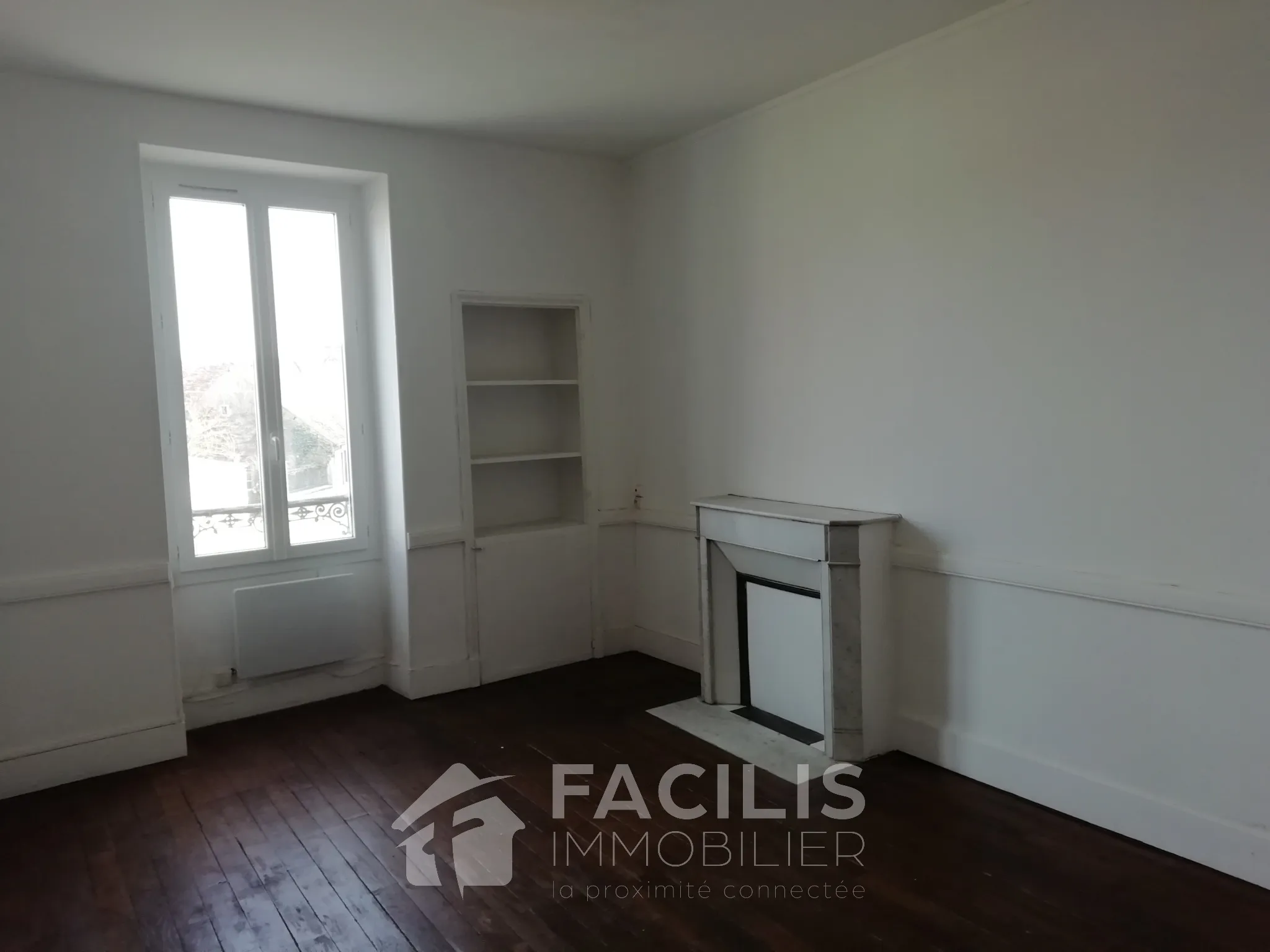 Immeuble de rapport ! Un appartement, plein centre ville !! 