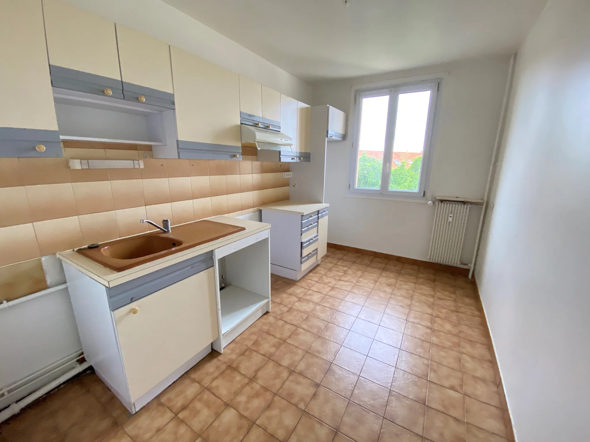 Appartement 4 pièces à vendre à Sainte Geneviève des Bois 